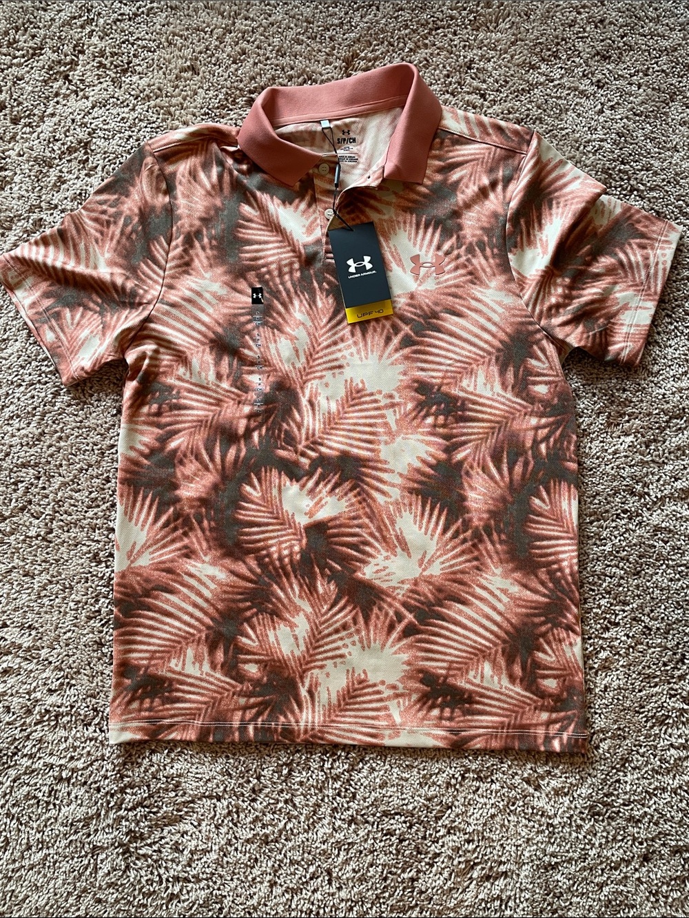 NWT Under Armour mesh golf shirt size small
